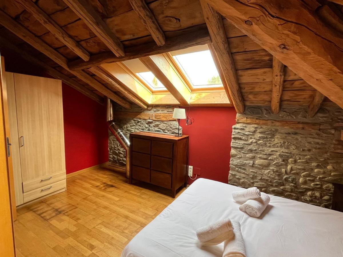 Casa De Poble Acollidora,Amb Llar De Foc, Villa บูร์ก-มาดาม ภายนอก รูปภาพ