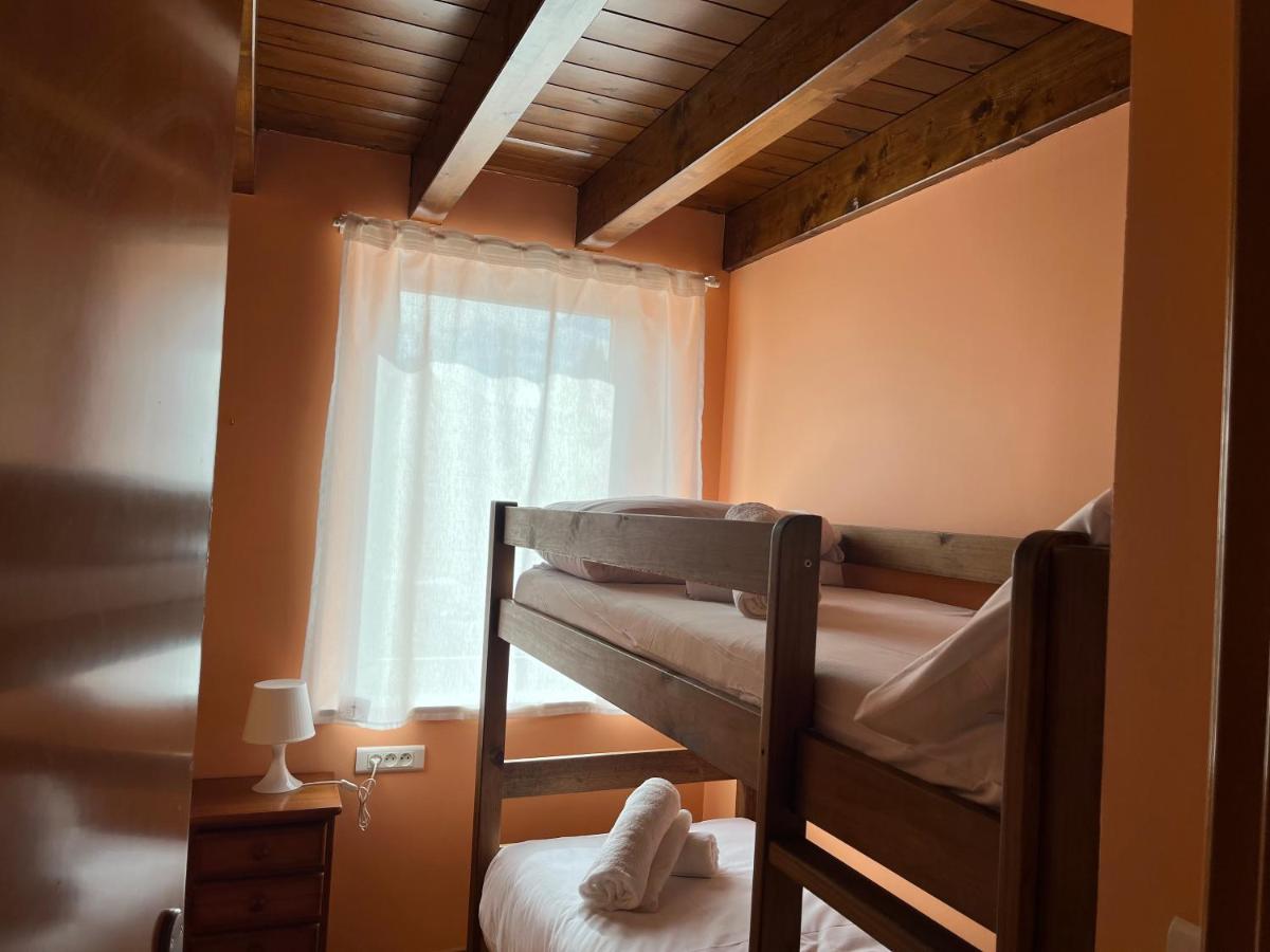 Casa De Poble Acollidora,Amb Llar De Foc, Villa บูร์ก-มาดาม ภายนอก รูปภาพ
