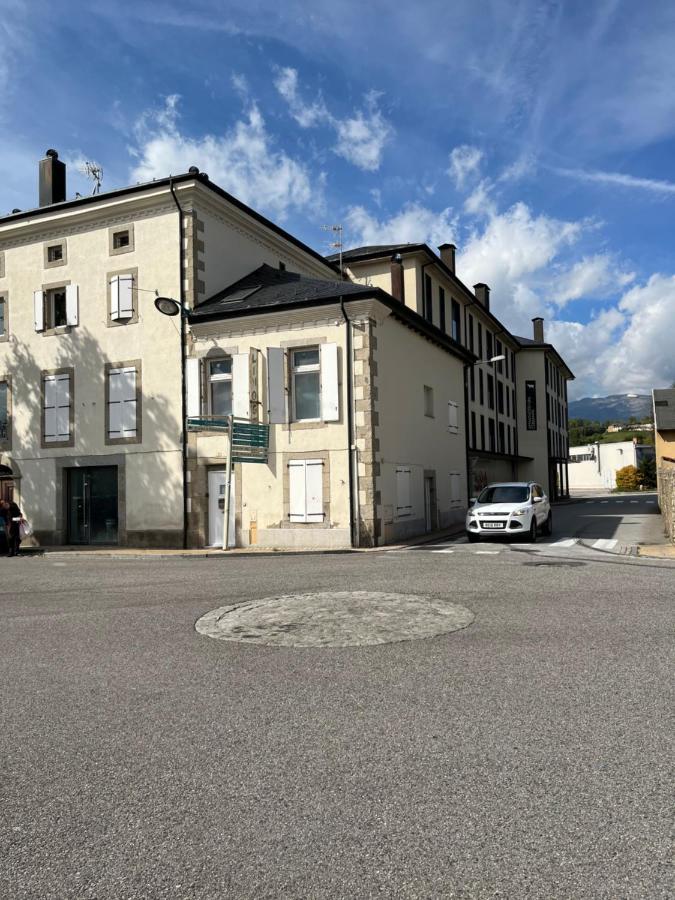 Casa De Poble Acollidora,Amb Llar De Foc, Villa บูร์ก-มาดาม ภายนอก รูปภาพ